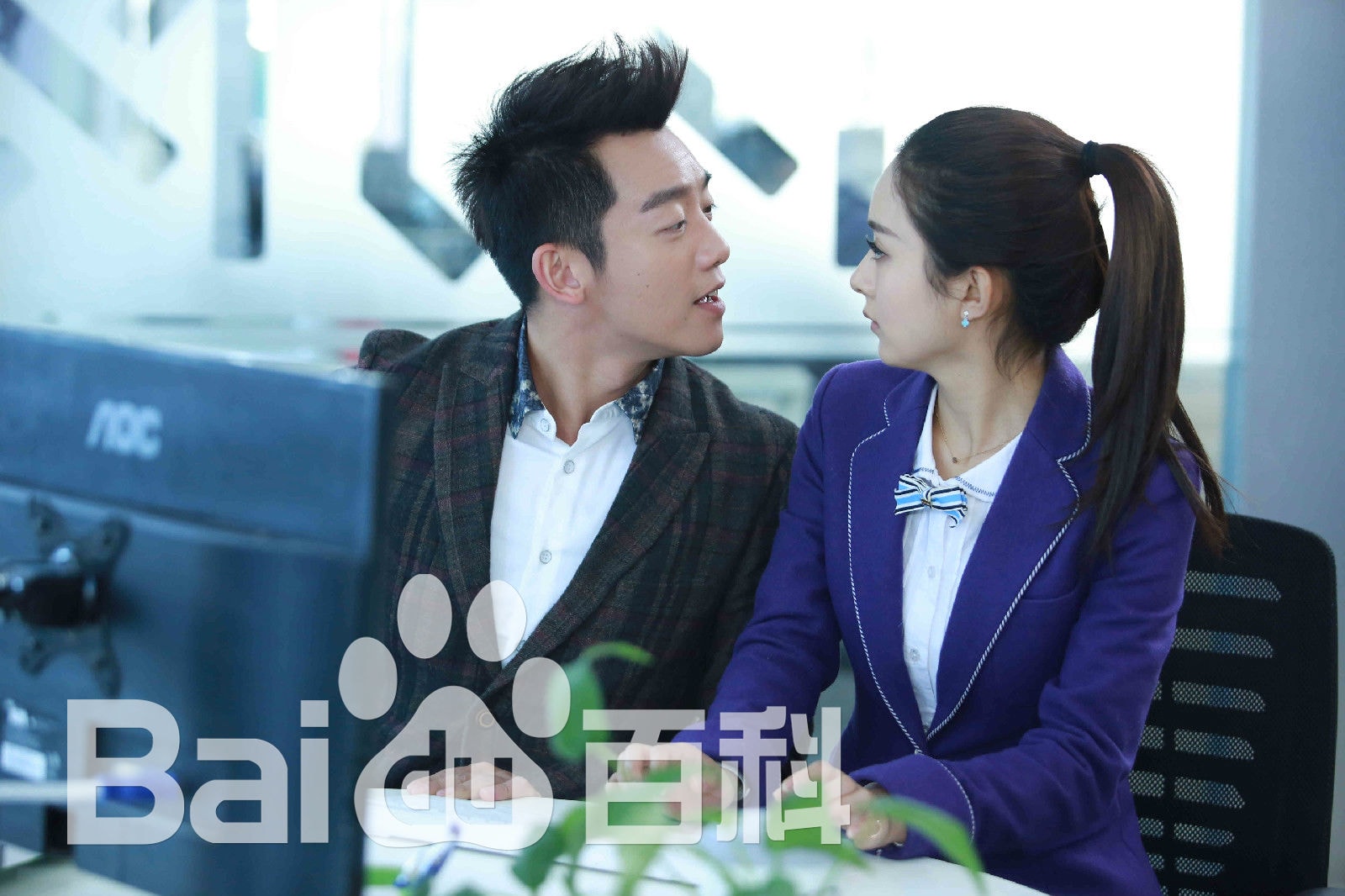 http://www.newswatch247.com/pics/star/pic/75e1b5c98c1e3cc56b5b003712d391f5.jpg