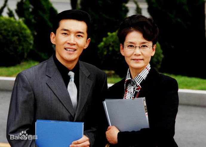 http://www.newswatch247.com/pics/star/pic/772f52a4507dee572bd1138b077d5d80.jpg