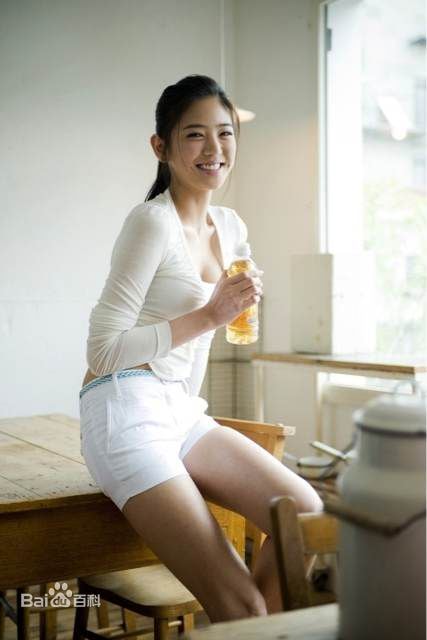 http://www.newswatch247.com/pics/star/pic/78e388e36839b8dff66ac03d2faddf89.jpg