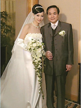 http://www.newswatch247.com/pics/star/pic/7aac7e89cf4fc7441175aee026d7c401.jpg