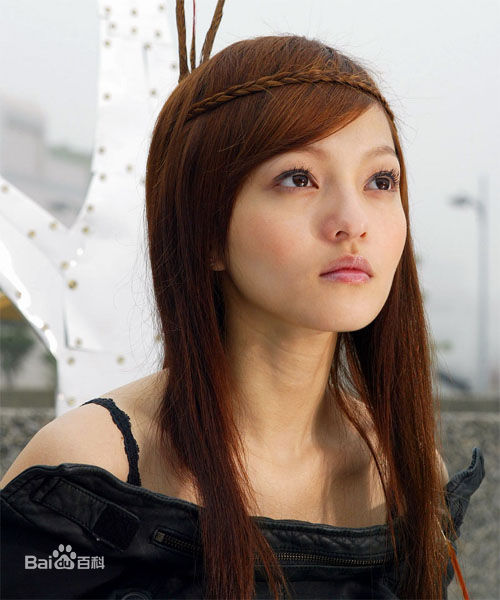 http://www.newswatch247.com/pics/star/pic/7b658ebee20bdd4c9aa4f4c777a56633.jpg