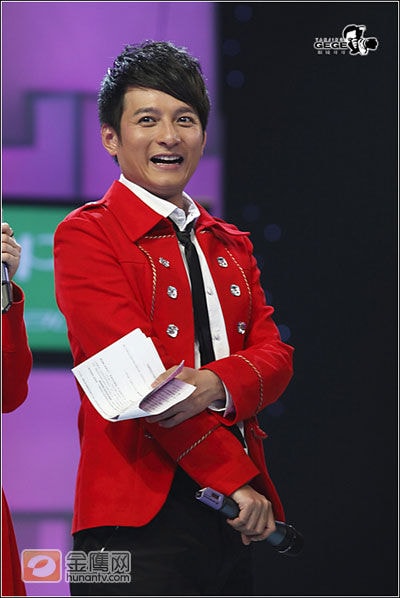 http://www.newswatch247.com/pics/star/pic/7ba18099ce1b706c8bfba7ac4369d1de.jpg