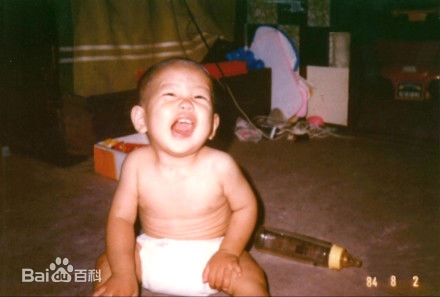 http://www.newswatch247.com/pics/star/pic/7bfbea2f0ceb44b2b476fbc21e4f3904.jpg