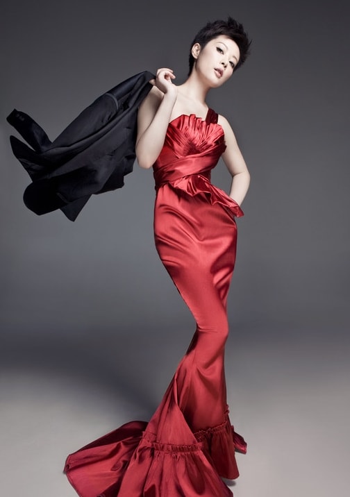 http://www.newswatch247.com/pics/star/pic/7c05a2abe4a604493f4e3daaee3c9dc5.jpg