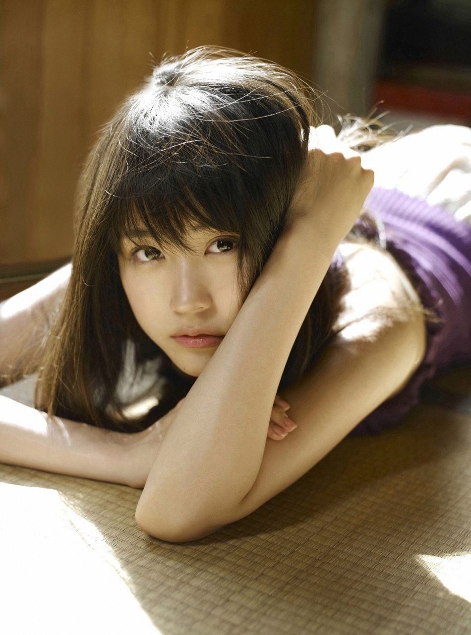 http://www.newswatch247.com/pics/star/pic/7d07188f5522d87a1dc9846feb60917b.jpg