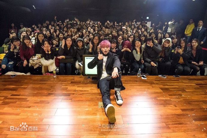 http://www.newswatch247.com/pics/star/pic/7d71dd474f6f24d23d7e36bd77102443.jpg