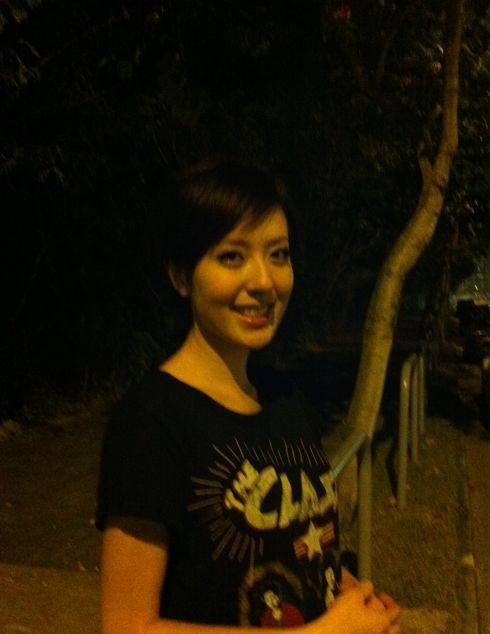 http://www.newswatch247.com/pics/star/pic/7dfb/9b5225bfb5db71d373254f88db9f.jpg