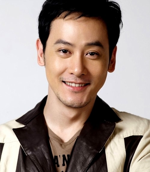 http://www.newswatch247.com/pics/star/pic/7e2530295e465e8ddd0730eb7c7dafe2.jpg