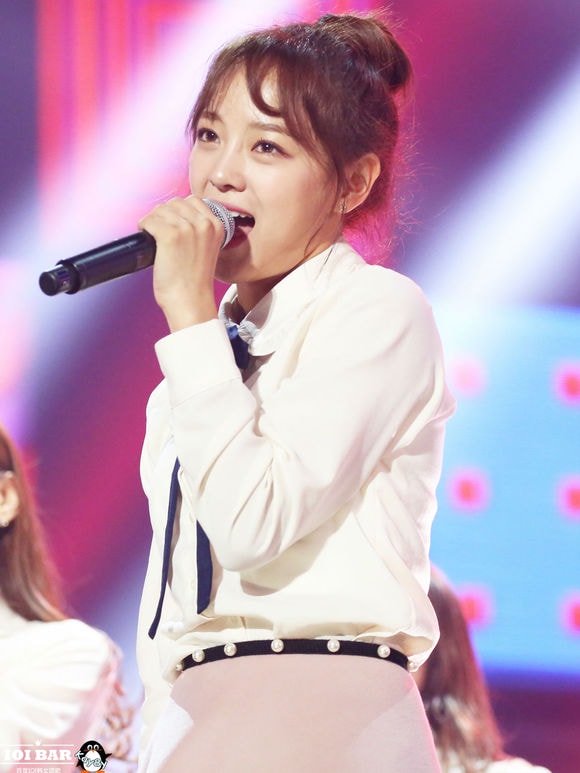 http://www.newswatch247.com/pics/star/pic/7efaa6a274e77df046edf087aab4dcd0.jpg
