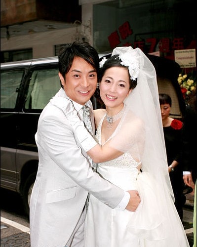 http://www.newswatch247.com/pics/star/pic/7fb00df7235fb17cb3fdc337c989f7ad.jpg