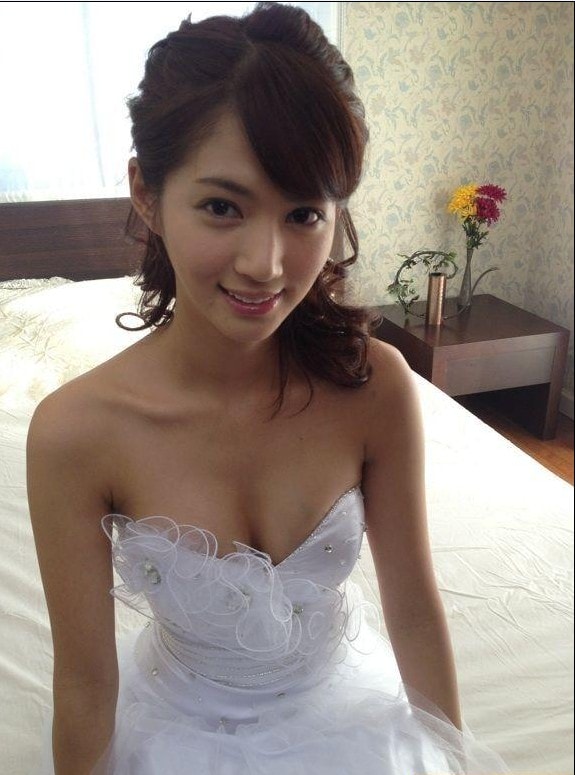 http://www.newswatch247.com/pics/star/pic/7fc5690affe9808e8ca1d26f4c0b942d.jpg