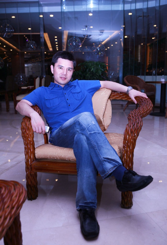 http://www.newswatch247.com/pics/star/pic/811f5a2c633dbd5af7c0ce13d3e5578e.jpg
