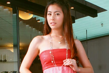 http://www.newswatch247.com/pics/star/pic/816ac6d617fe2e823e669ca6ae866d4e.jpg