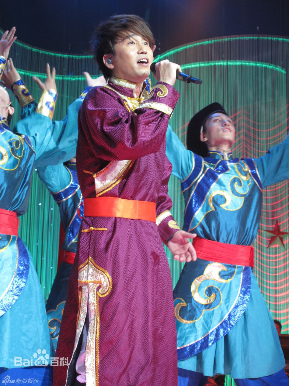 http://www.newswatch247.com/pics/star/pic/81f603d9e774c52a003777606e8d461e.jpg