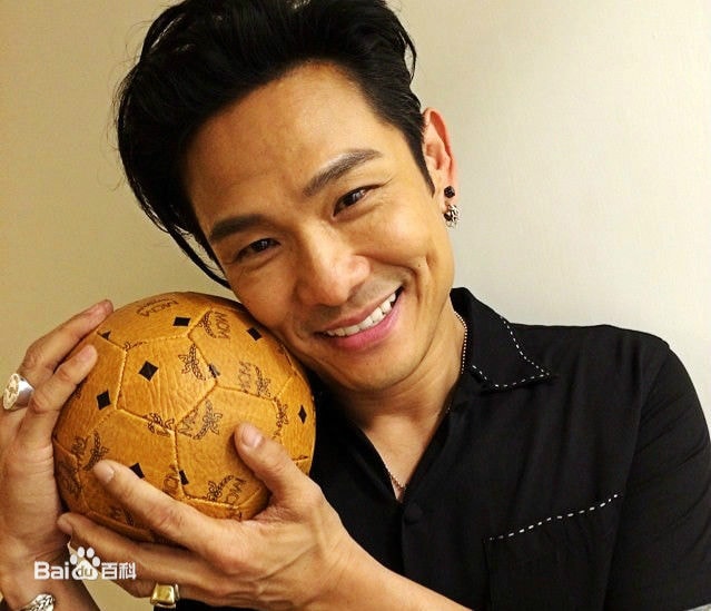 http://www.newswatch247.com/pics/star/pic/8226e06a6fb0a0c4acae59910ecaa18c.jpg