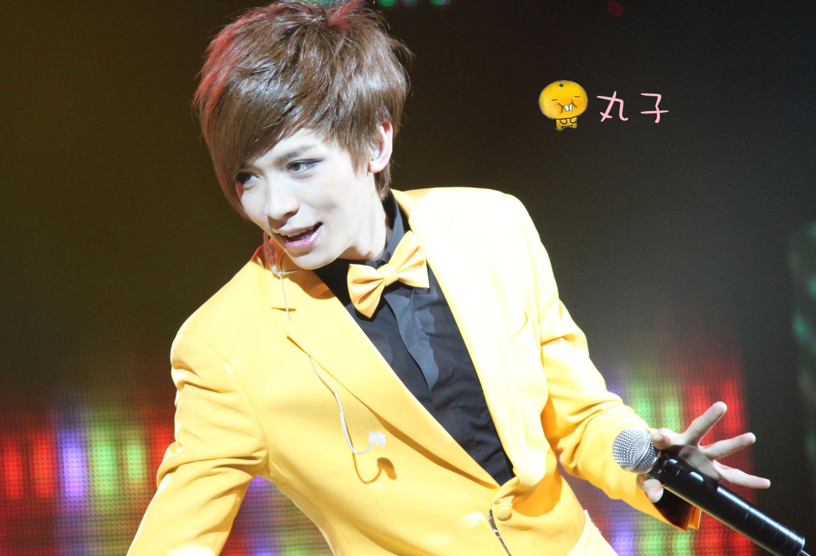 http://www.newswatch247.com/pics/star/pic/82b3/382ae2edf80a7b151ec85954394a.jpg