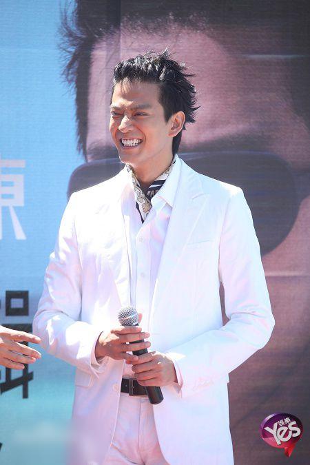 http://www.newswatch247.com/pics/star/pic/830035ab959af276afe62ad7e5a60723.jpg