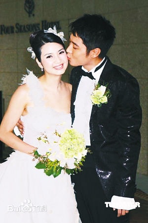 http://www.newswatch247.com/pics/star/pic/8319865d5ecb17fe972b4224fe912f34.jpg