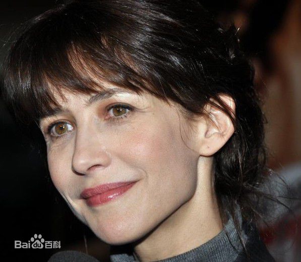 http://www.newswatch247.com/pics/star/pic/849000fe82f466d430471043e7cdb958.jpg