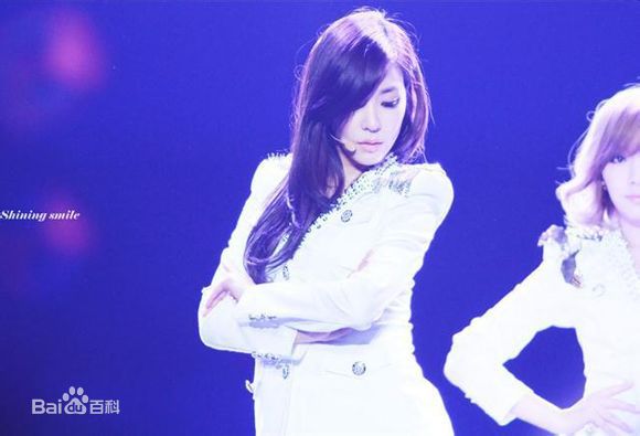 http://www.newswatch247.com/pics/star/pic/8499f4e45756db28f2b64b5543199c40.jpg