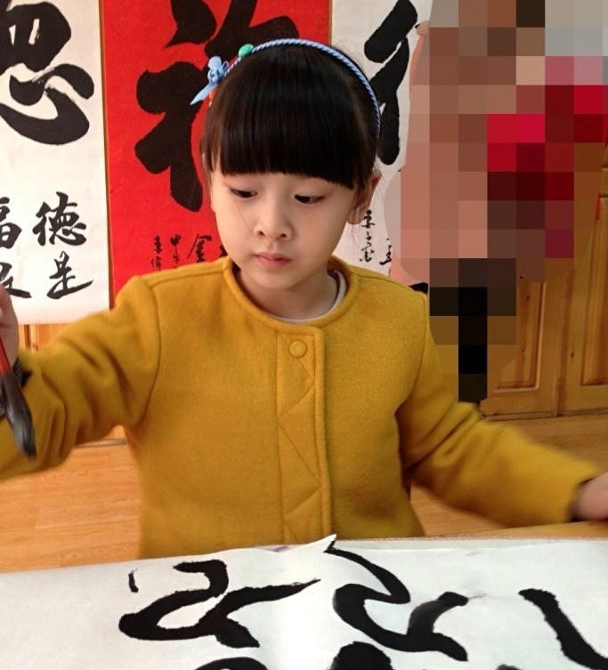 http://www.newswatch247.com/pics/star/pic/852afacc92a84a81b756392824f7390c.jpg
