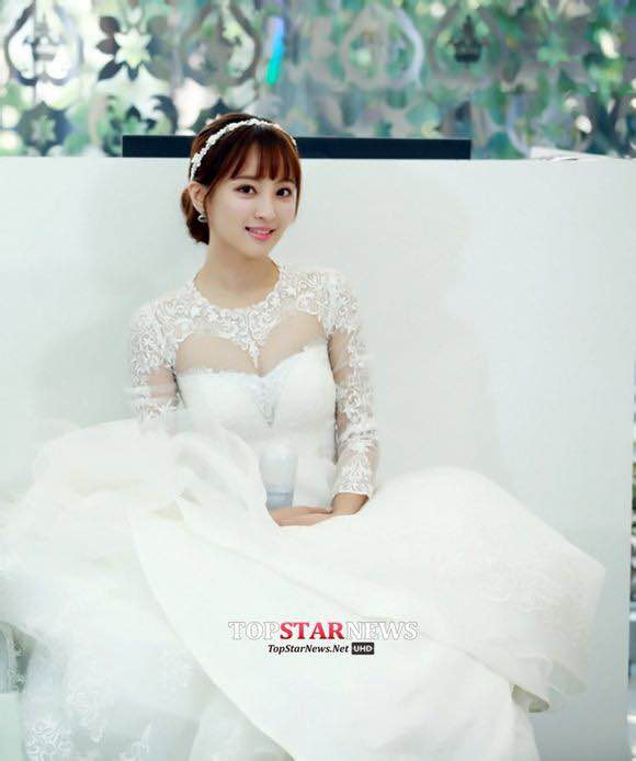 http://www.newswatch247.com/pics/star/pic/8558ab2f9d7df5d98ce528548d4fdbec.jpg
