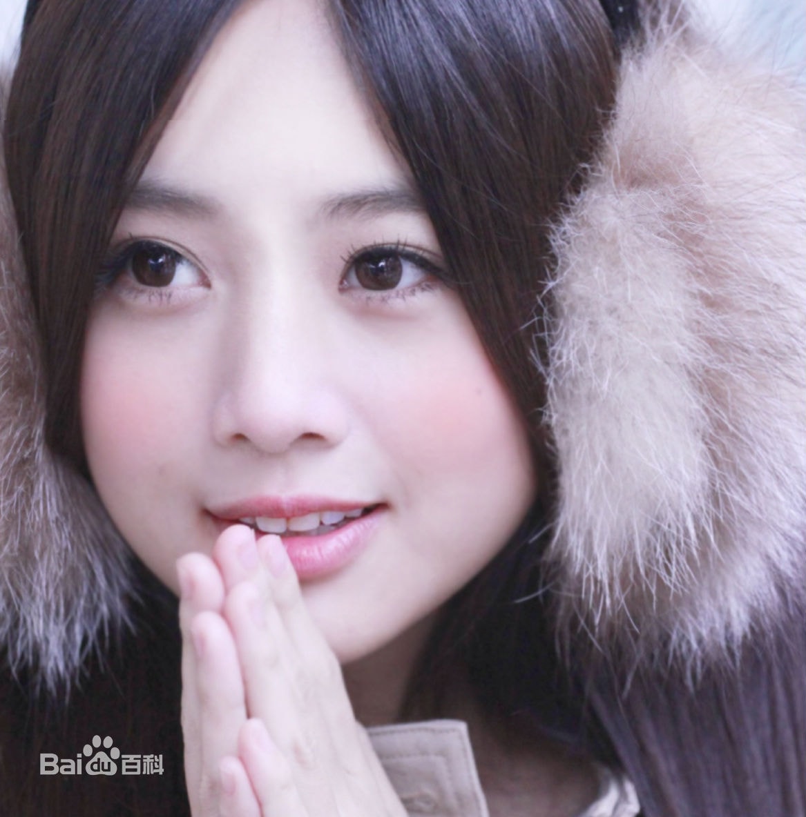 http://www.newswatch247.com/pics/star/pic/8626af04cb4f67bf2bc2a0ec4c1946f1.jpg