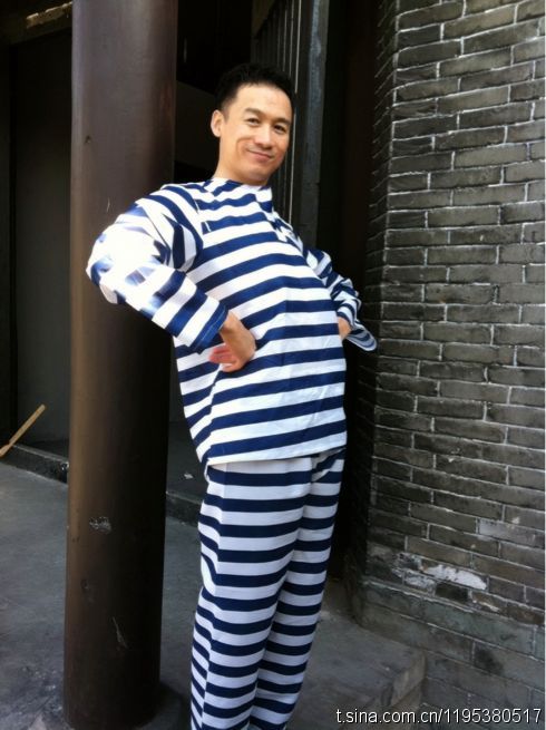 http://www.newswatch247.com/pics/star/pic/868bfc1bb70a3af36aa45c1a5e5cadcb.jpg