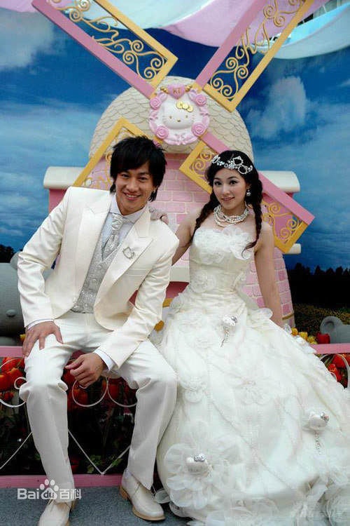 http://www.newswatch247.com/pics/star/pic/86ca657f4509e4298b30d2d3f08dfd0b.jpg