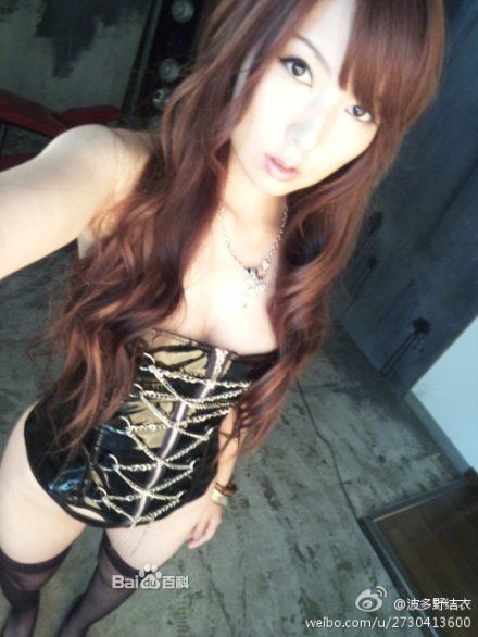 http://www.newswatch247.com/pics/star/pic/8709be65421f58a7613a1190d81a0bad.jpg