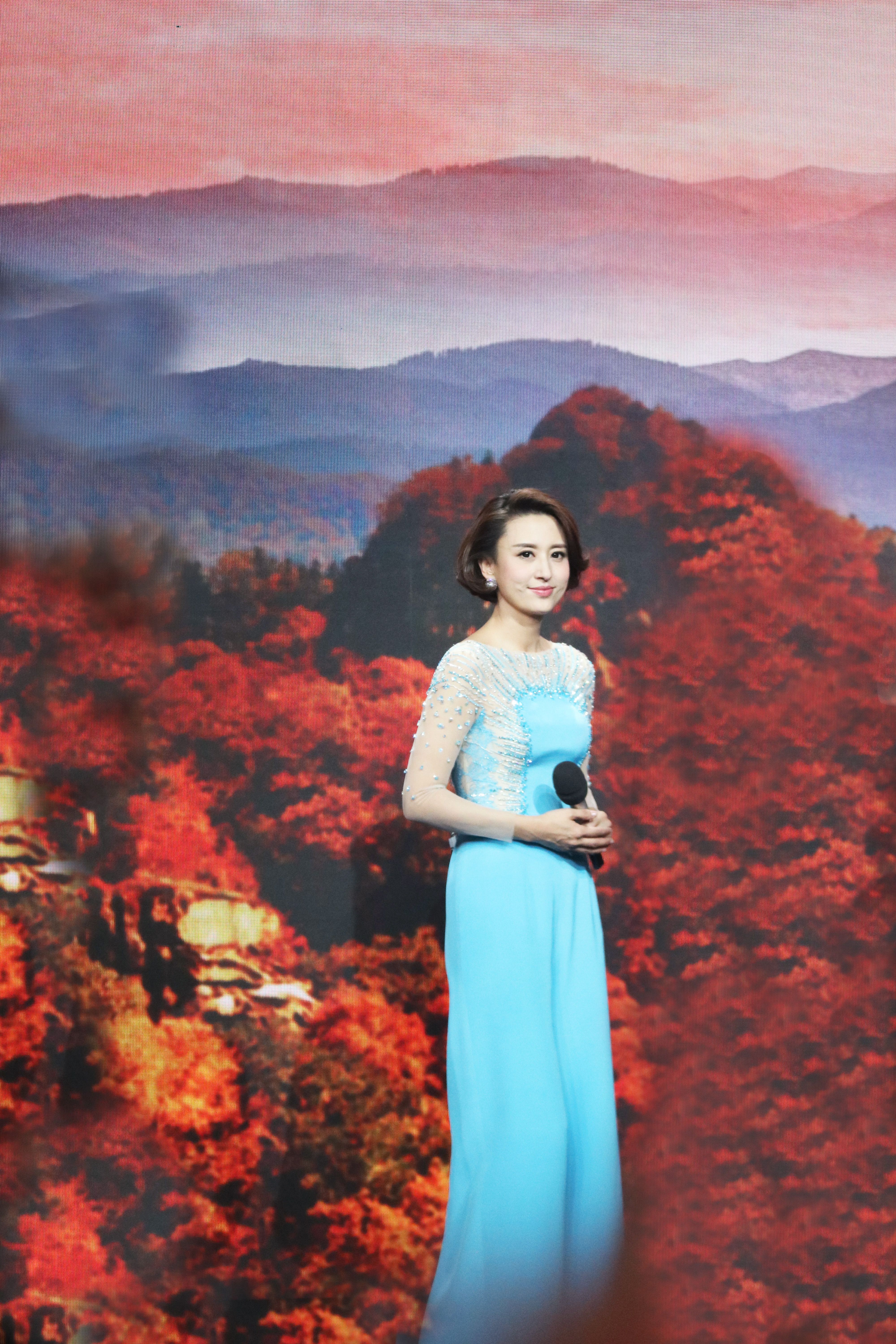 http://www.newswatch247.com/pics/star/pic/87721a3e032179bf61a8638c6e2bbad9.jpg