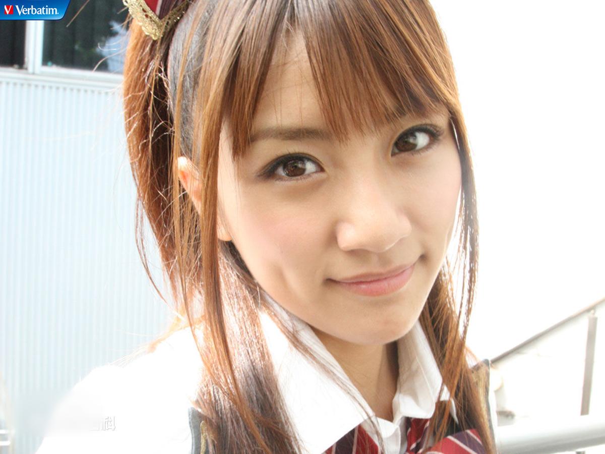 http://www.newswatch247.com/pics/star/pic/8840a4ab94fd01c8f6bd4c2a43a5af08.jpg