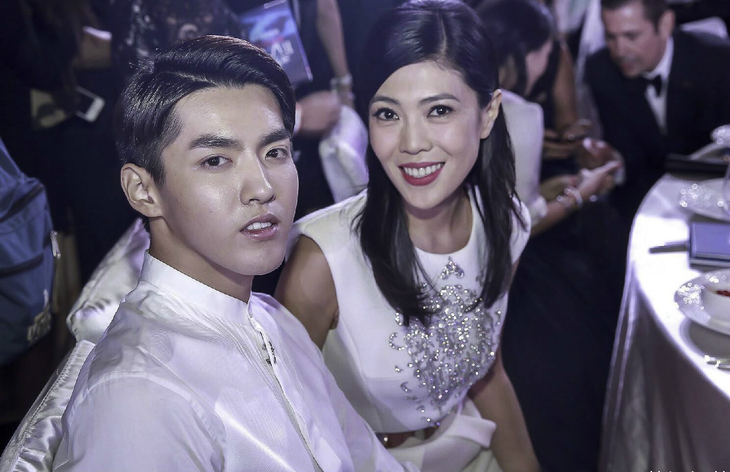 http://www.newswatch247.com/pics/star/pic/8857/2bea986eb95df4495ff1018d58c5.jpg