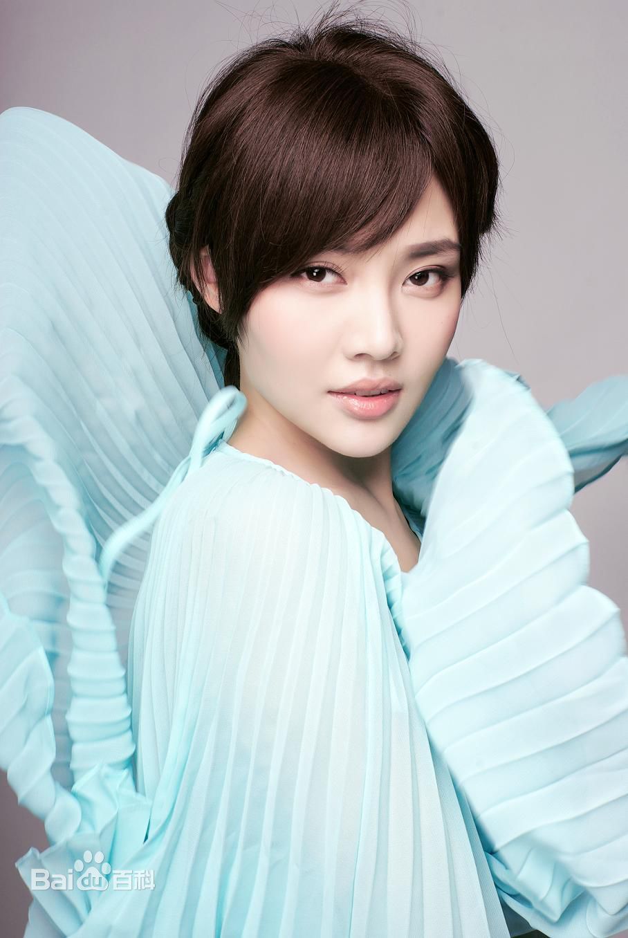http://www.newswatch247.com/pics/star/pic/88d1b558e88592d6b039b139b87f20d8.jpg
