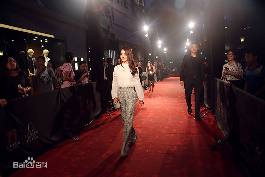 http://www.newswatch247.com/pics/star/pic/8a55526853c7a7468a3669f6ac9d5777.jpg