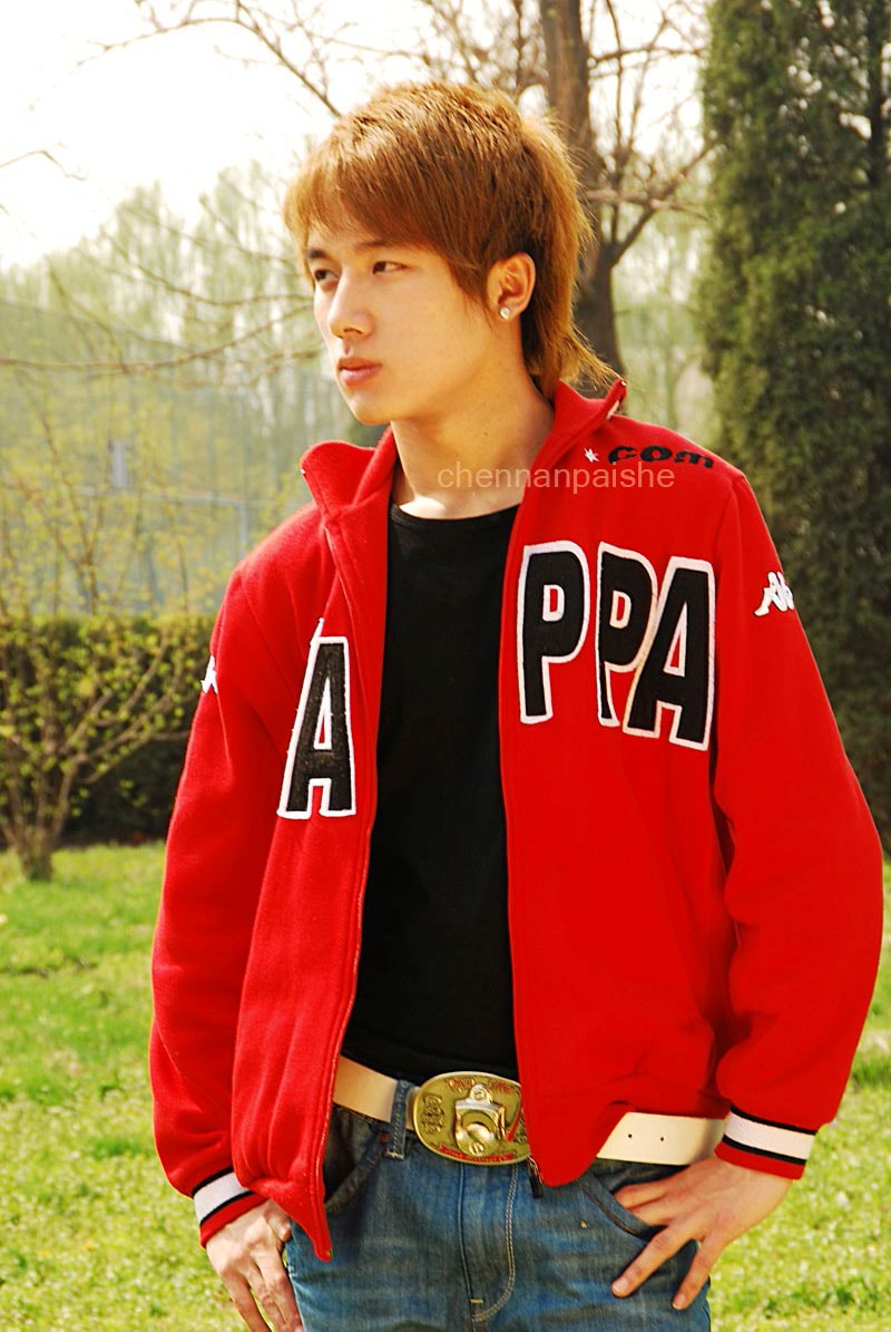 http://www.newswatch247.com/pics/star/pic/8ada81eb7749b82796f5ee8809c1dec3.jpg