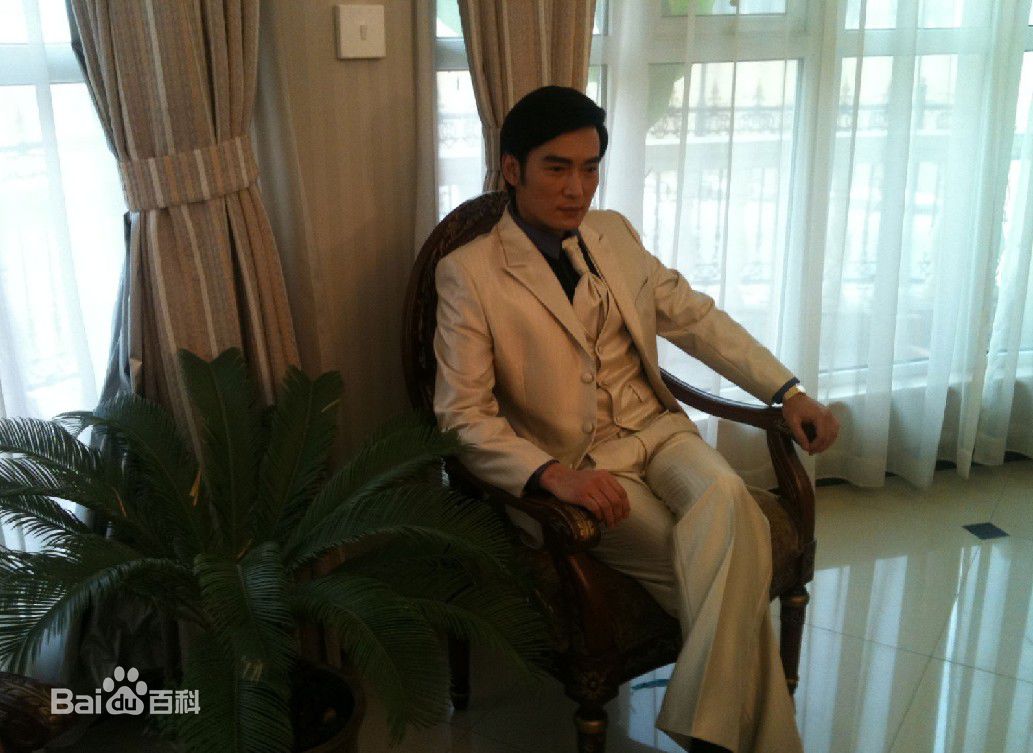 http://www.newswatch247.com/pics/star/pic/8bcdaa67305fa9a02550f25d5785ba40.jpg