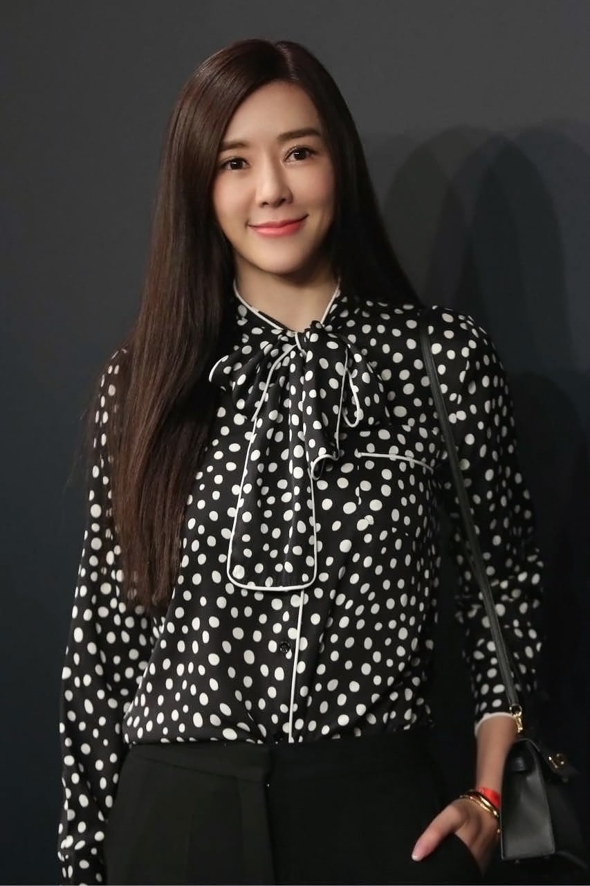 http://www.newswatch247.com/pics/star/pic/8c09ffd722f0c0530534abb182fffcd0.jpg
