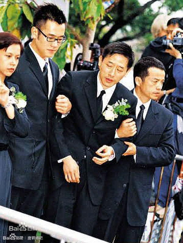 http://www.newswatch247.com/pics/star/pic/8c27b12e04d00f3106065b8c627d2d5a.jpg