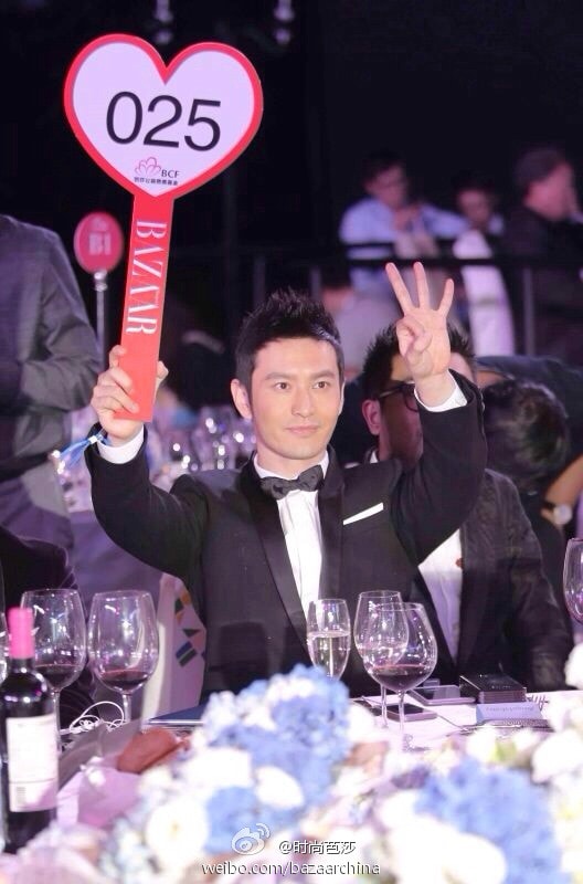 http://www.newswatch247.com/pics/star/pic/8c3c/6ce7b1266ad92f146444f6b30c67.jpg