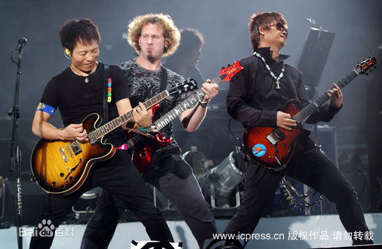 http://www.newswatch247.com/pics/star/pic/8d18e1157ef41b7a42b7cd84a777ba97.jpg
