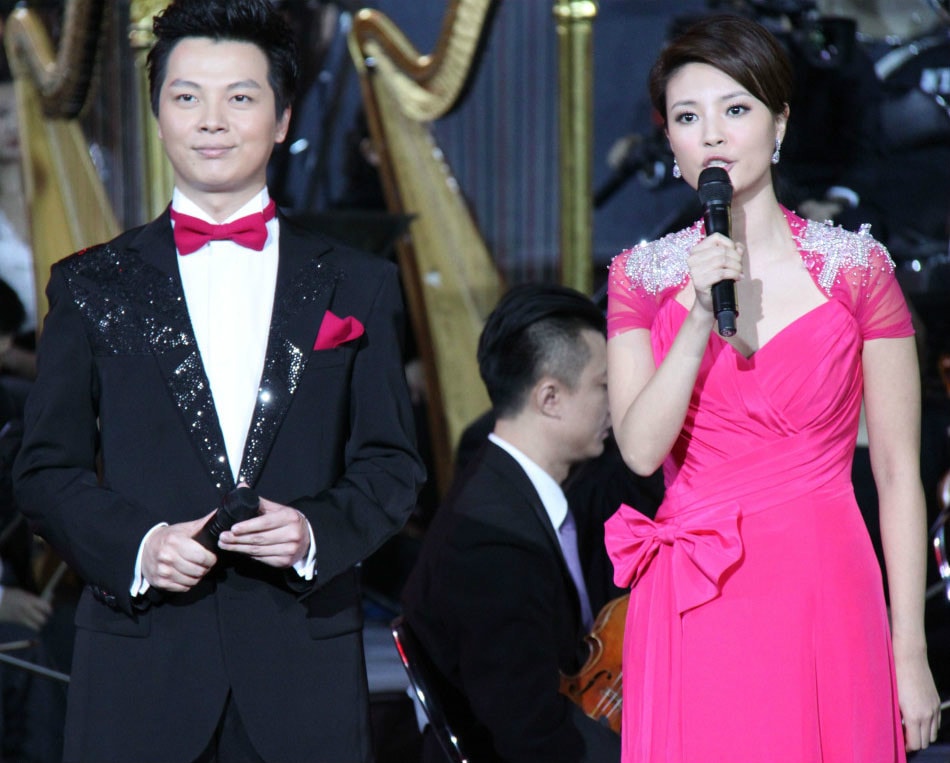 http://www.newswatch247.com/pics/star/pic/8d56/c5e2f01100d111679019a363f58f.jpg
