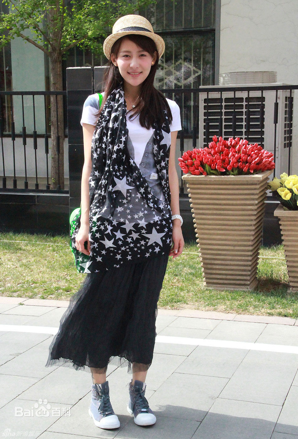 http://www.newswatch247.com/pics/star/pic/8e3591bd38eea450caa118c762b5d7b9.jpg