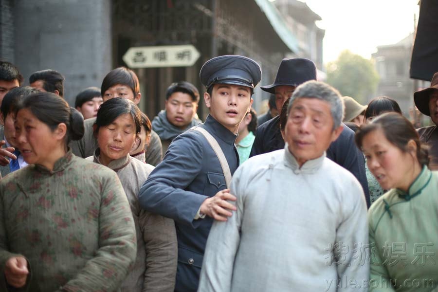 http://www.newswatch247.com/pics/star/pic/8ebe20a1f438e7483eabd0e2467294ee.jpg