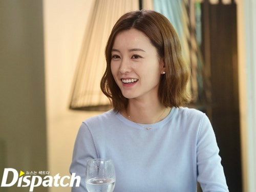 http://www.newswatch247.com/pics/star/pic/8eda3503435ae1c0ab536a5b72b4bd9f.jpg