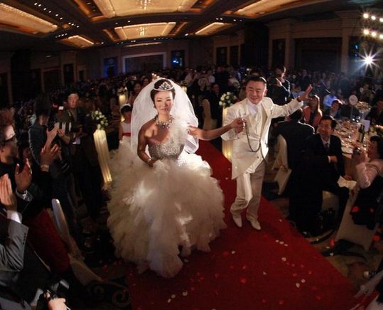 http://www.newswatch247.com/pics/star/pic/8f0a713a5e52d100c75bc106d49d5ebb.jpg