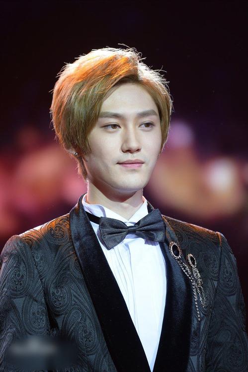 http://www.newswatch247.com/pics/star/pic/8f7b56d03878c066facd05f0b224a6ed.jpg