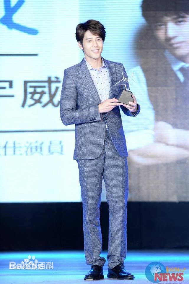 http://www.newswatch247.com/pics/star/pic/8f7ccf4dacbdbe3e7c7741f77c5554bb.jpg