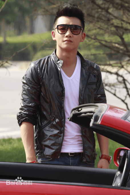 http://www.newswatch247.com/pics/star/pic/932d376c8cb15d556a4ce5d1e045b48e.jpg