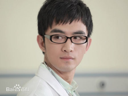 http://www.newswatch247.com/pics/star/pic/940b2ed42baca61ae632b86b3a2704a2.jpg